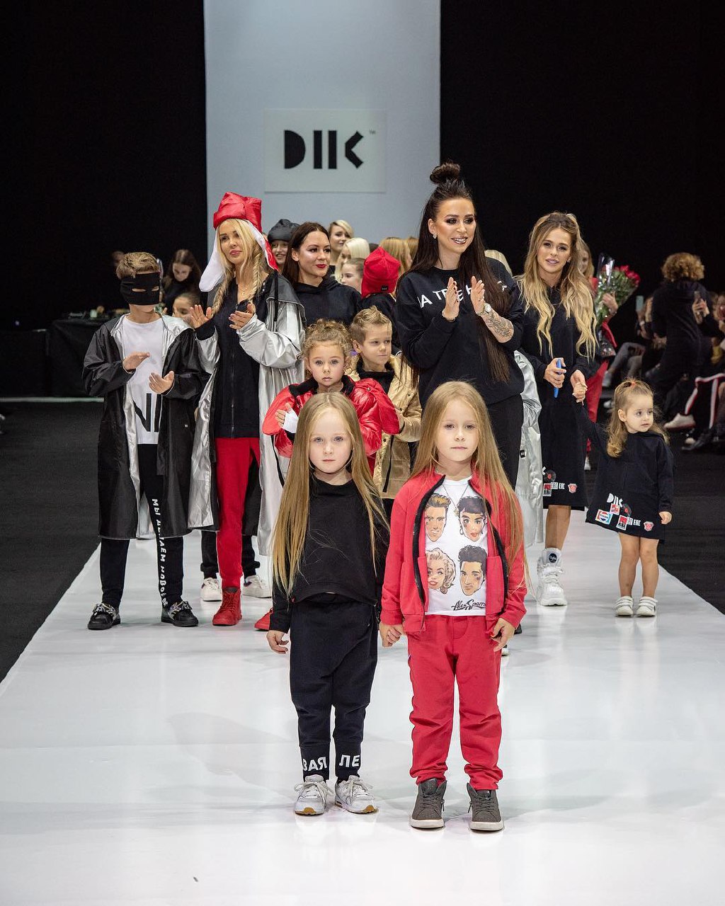 Фото с недели моды