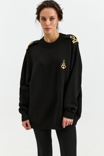 Свитер с погонами