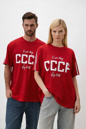 Футболка с принтом красная