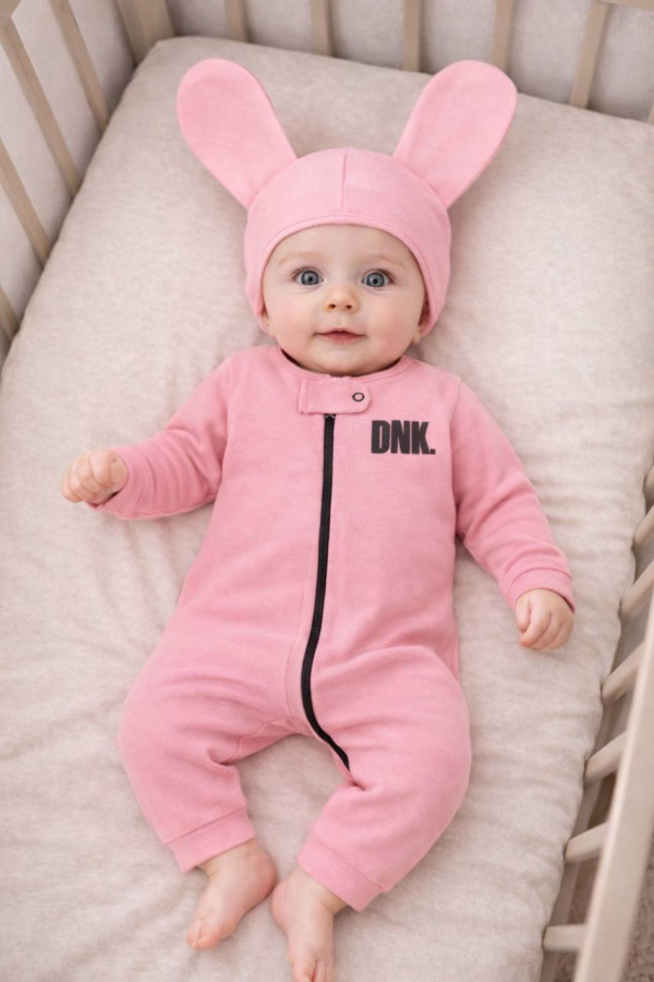 Шапка розовая