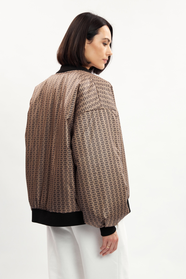 Бомбер логомания