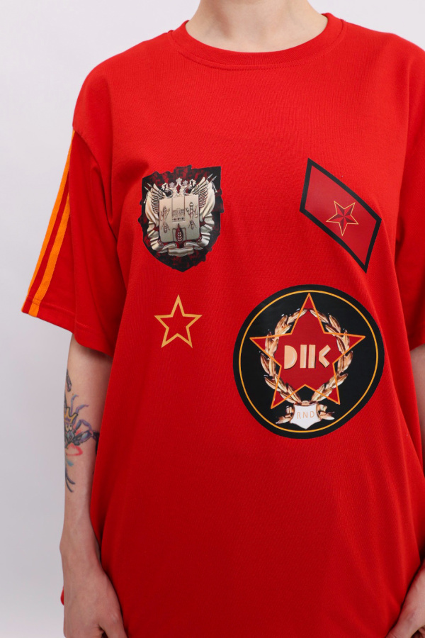 Футболка с лампасами