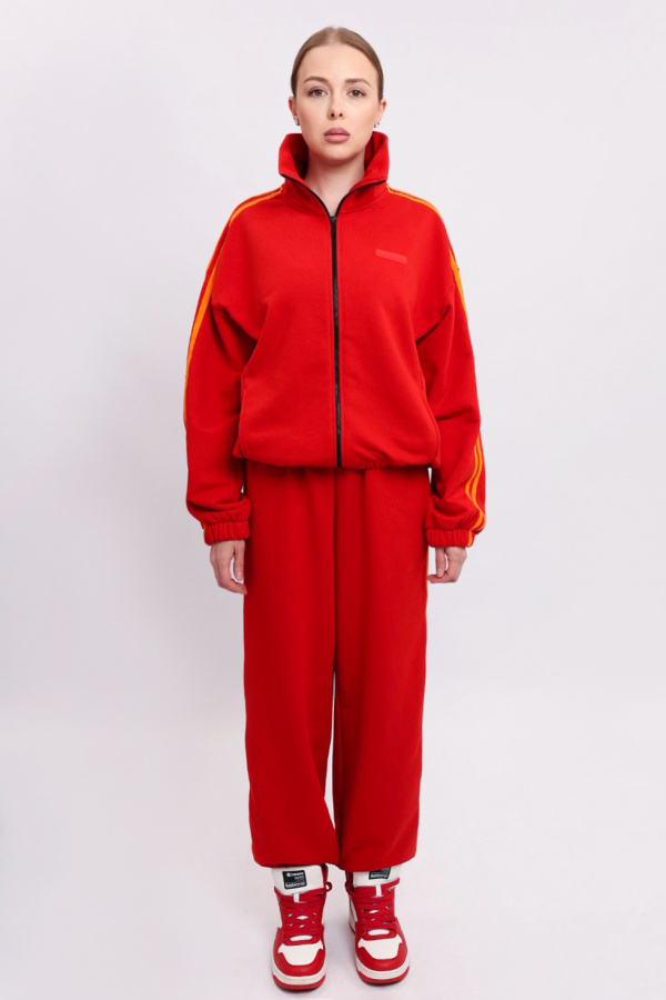 Джоггеры с лампасами красные